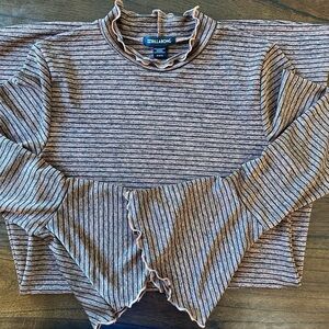 Billabong dress with bell sleeves Medium